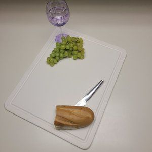 Ultra White 20" x 16" Solid Surface Cutting Board